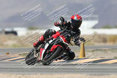 media/Oct-02-2025-Racers Edge (Thu) [[2c91cb6ab3]]/2-A Group/Session 3-Turn 4 Part 2 (1145am)/